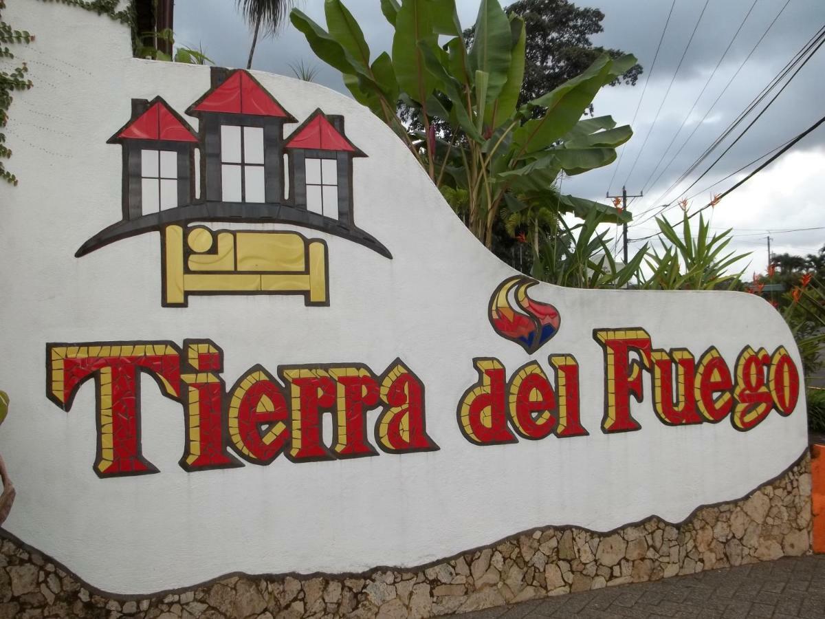 La Fortuna Hotel Tierra Del Fuego מראה חיצוני תמונה